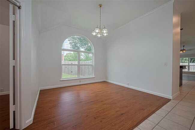 Building Photo - 11042 Sentry Ct