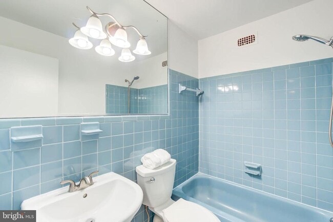 Building Photo - 4343 Cherry Hill Rd