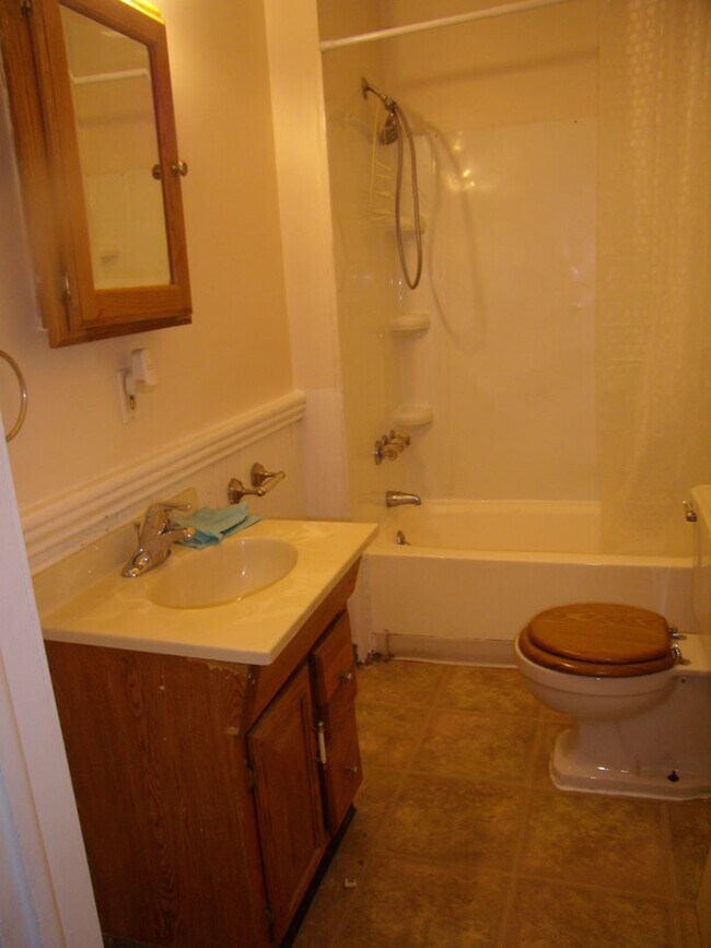 Building Photo - 14-16 S. Franklin St.