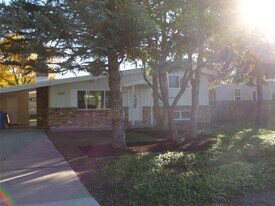 Building Photo - 1022 E 5290 S