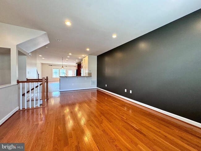 Building Photo - 20649 Duxbury Terrace