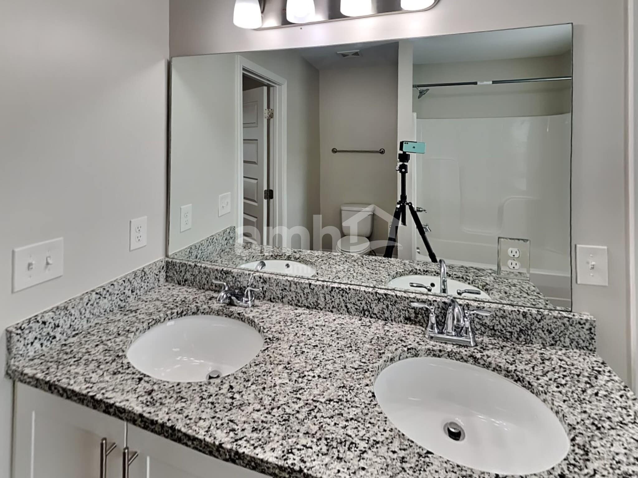 Building Photo - 5351 Tupelo St