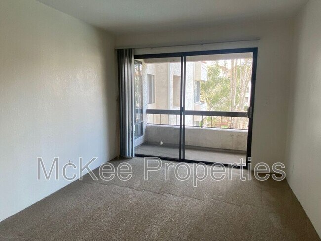 Building Photo - 5645 Friars Rd