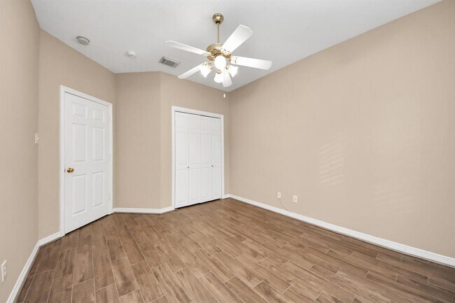 Building Photo - 1542 Orchard Park Dr