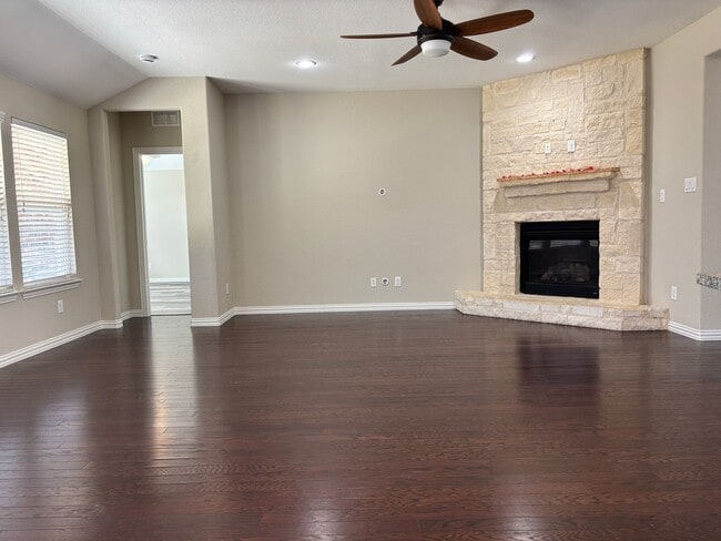 Building Photo - 8020 Horseman Rd