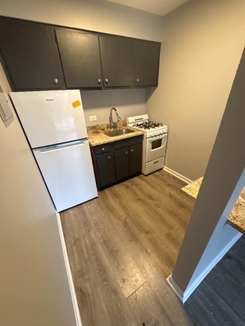 Building Photo - 3353 Commercial