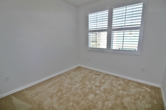 Building Photo - The Westerlies | 4 bedroom + 3.5 bathroom ...