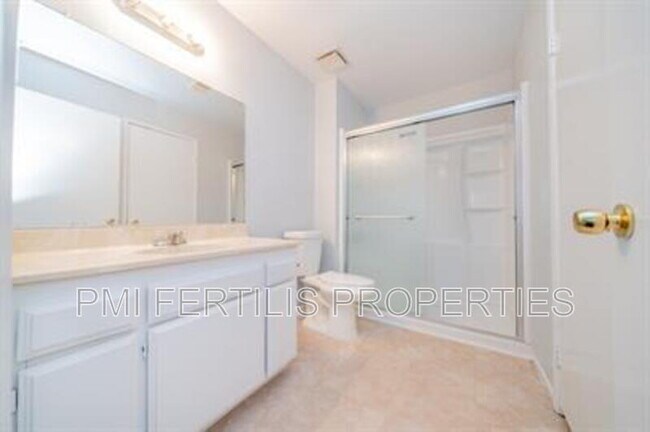 Building Photo - 16845 San Bernardino Ave