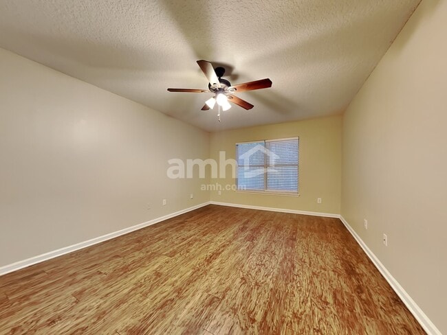 Building Photo - 13966 Summer Breeze Dr