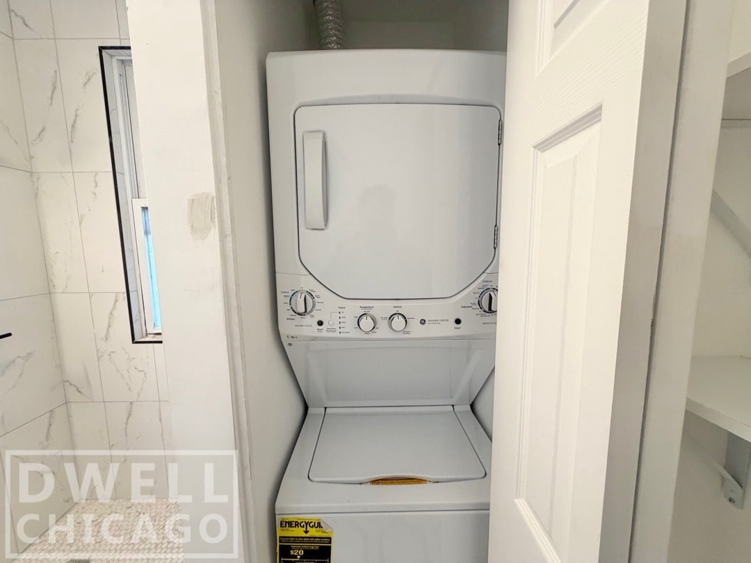 Building Photo - 1522 W Ardmore Ave