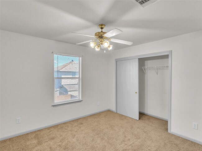 Building Photo - 19022 Yellow Thrush Dr