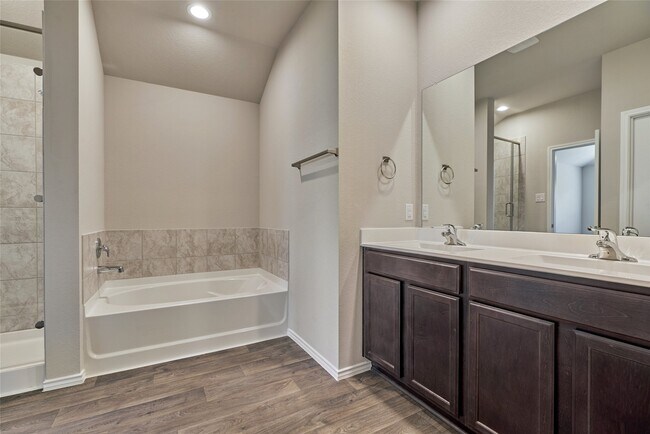 Building Photo - 13868 Rock Island Trl