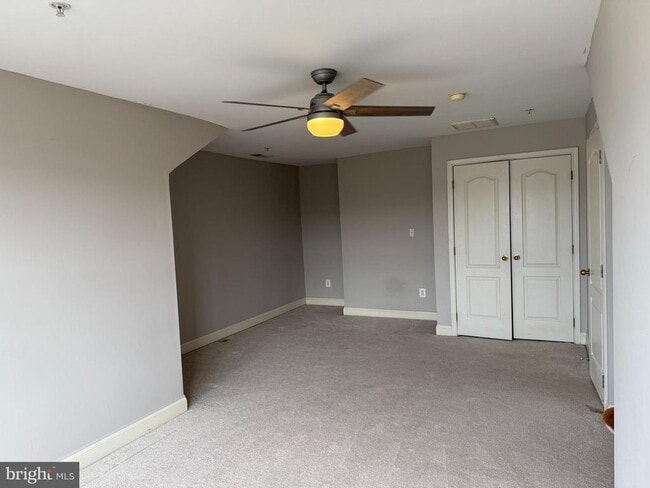 Building Photo - 2142 Capstone Cir