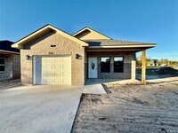 Building Photo - 308 SW 14th St