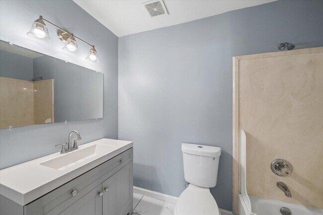 Building Photo - 3368 Coachouse Cove