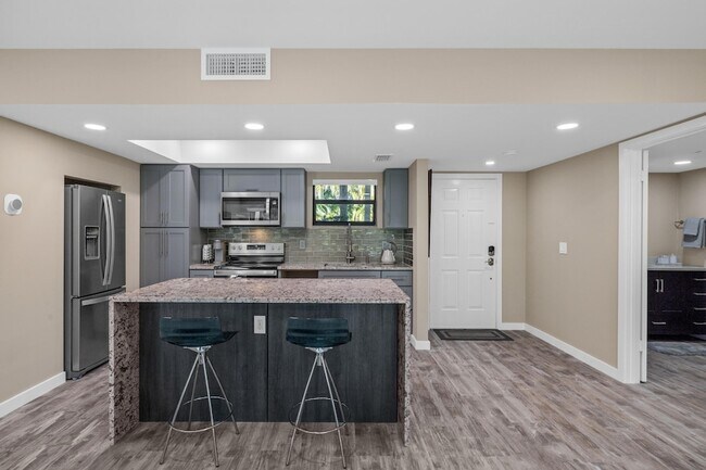 Building Photo - 11863 Wimbledon Cir