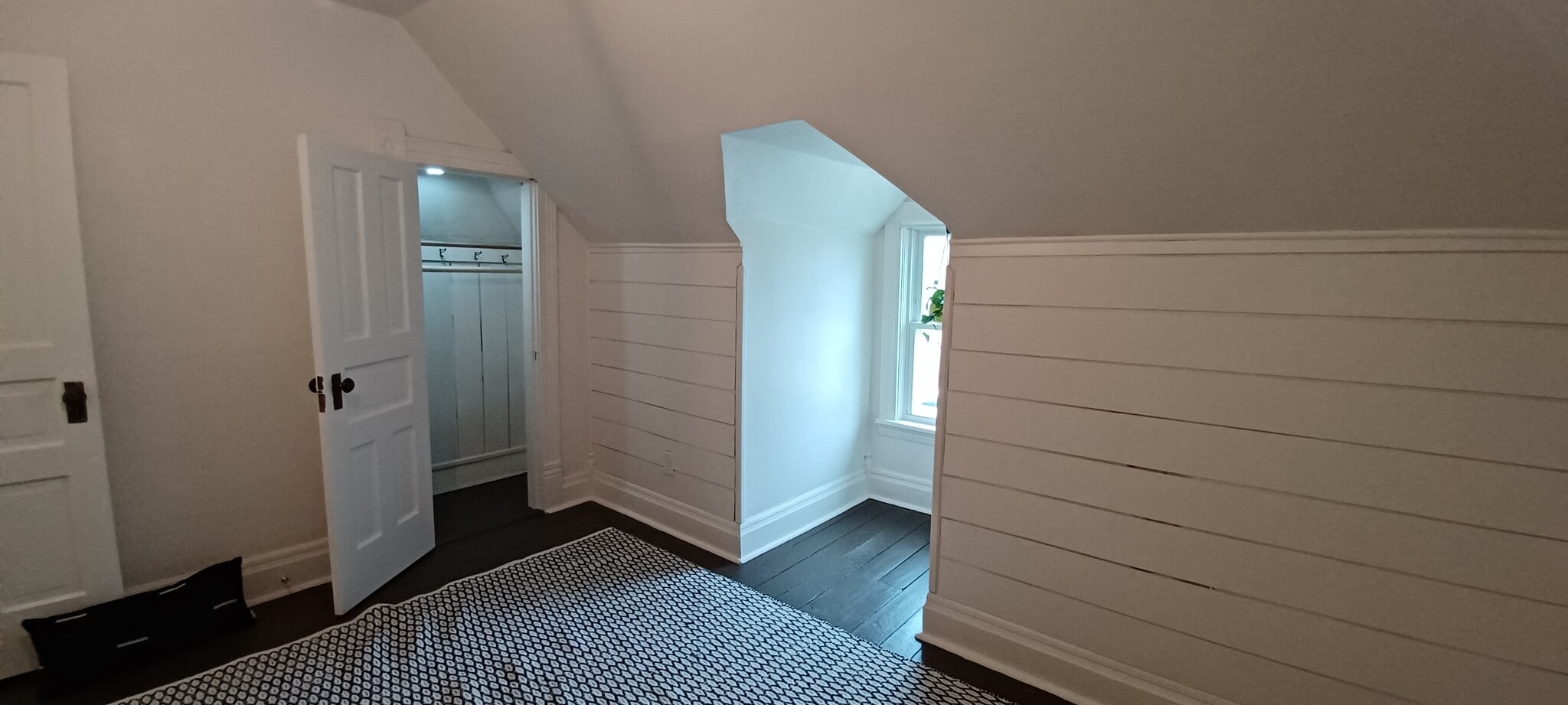 Upstairs bedroom - 42 Maple St N