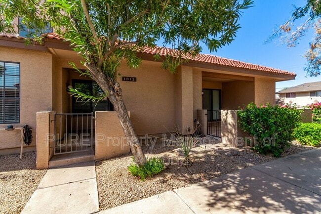 Building Photo - 8625 E Belleview Pl