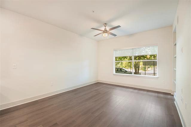 Building Photo - 5607 Belmont Ave