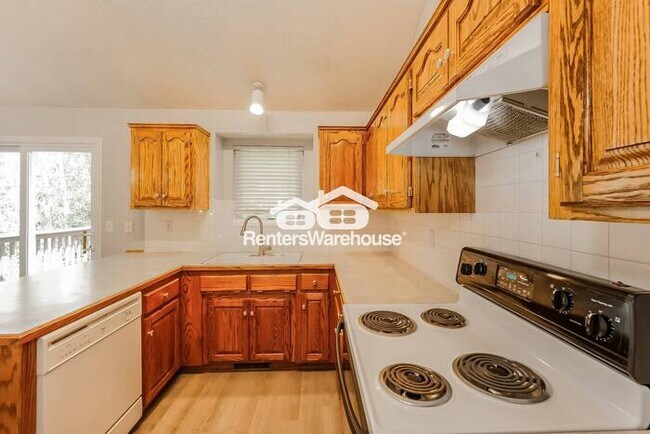 Building Photo - Northland 3 Bd/2Bth Home.