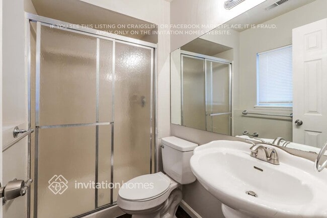 Building Photo - 2925 Rhapsody Dr