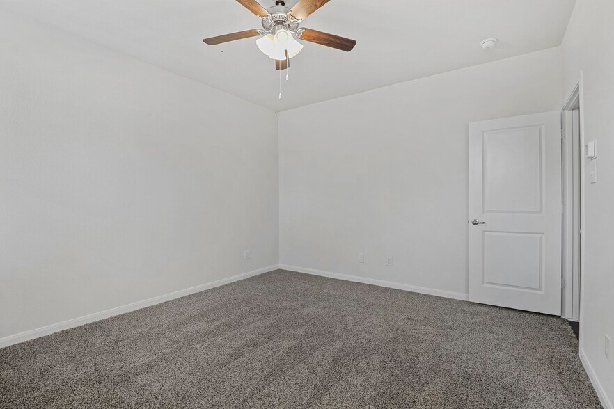 Building Photo - 3911 Nature Ct