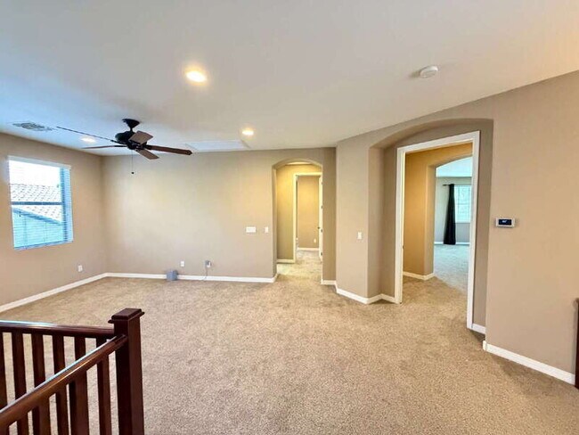 Building Photo - 6250 S Rochester Dr