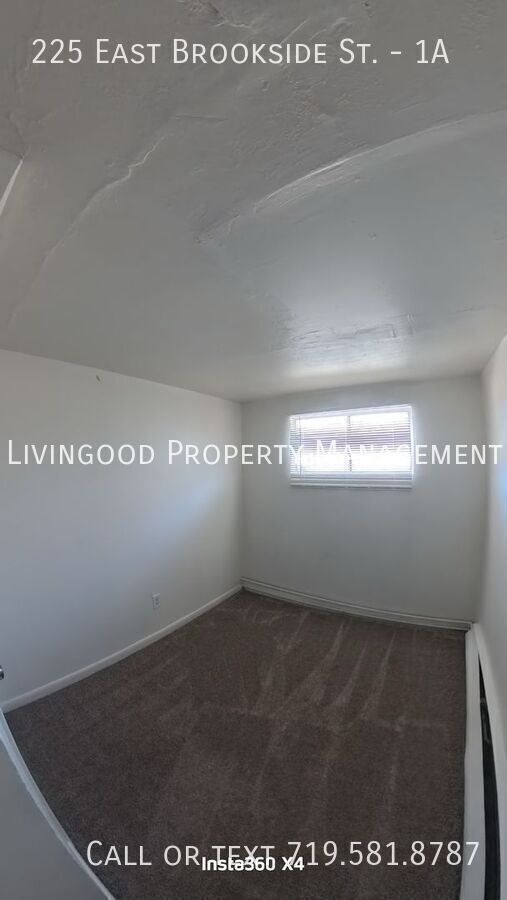 Building Photo - 225 E Brookside St