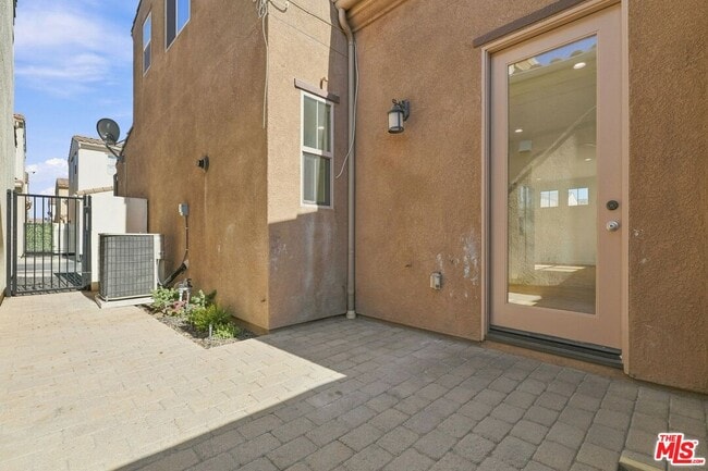 Building Photo - 20115 Pienza Ln