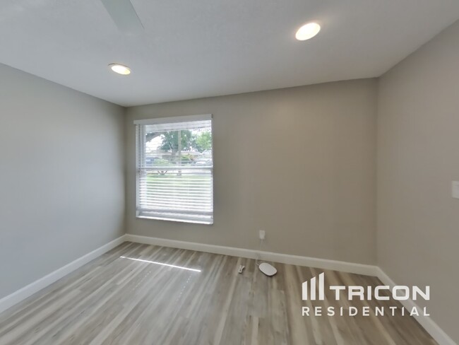 Building Photo - 7010 Cobblewood Ct