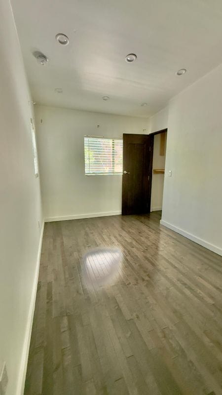 Building Photo - 1216 N Beverly Glen Blvd