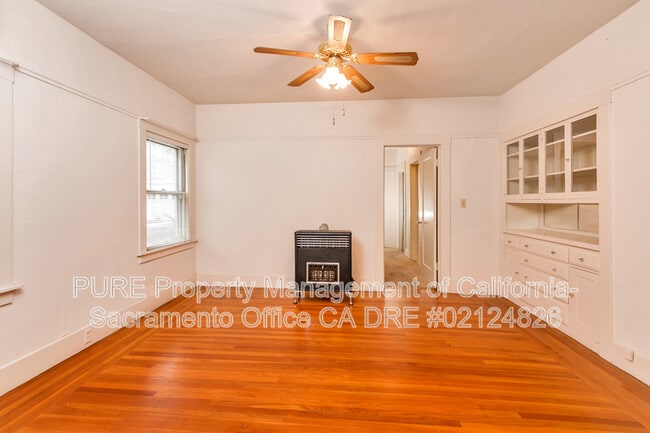 Building Photo - 816 22nd St