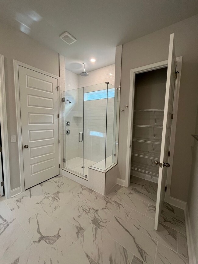 Building Photo - Stunning 4 Bedroom 4.5 Bath Home In Summer's Corner~