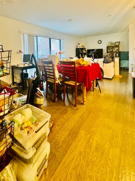 Building Photo - 326 Hammond St