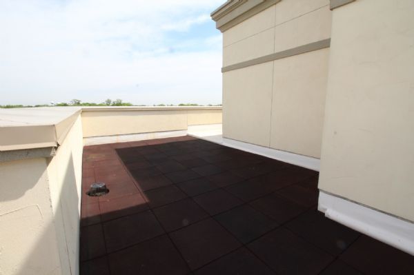 Building Photo - 10765 Clock Tower Dr