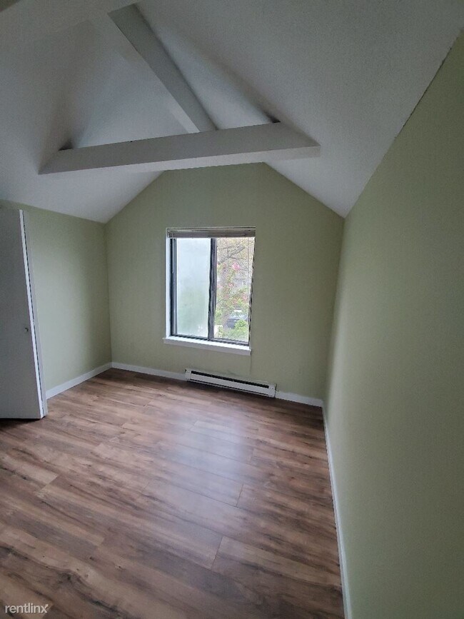 Building Photo - 1 br, 1 bath  - 76 Terrace St Apt B5 B5