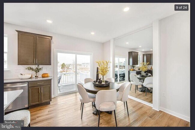 Building Photo - 42 Anderson Dr