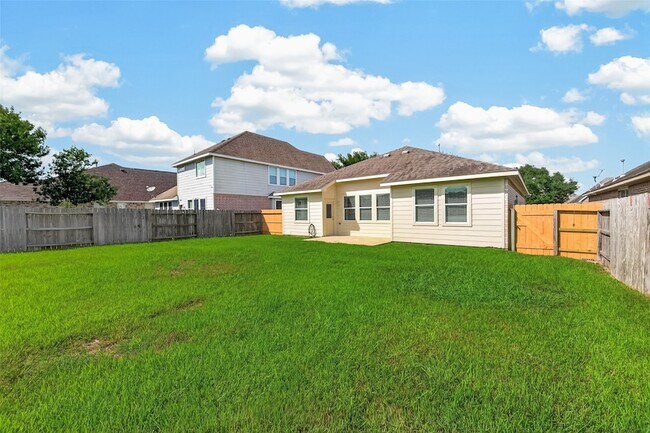Building Photo - 9118 Cavalier Ln