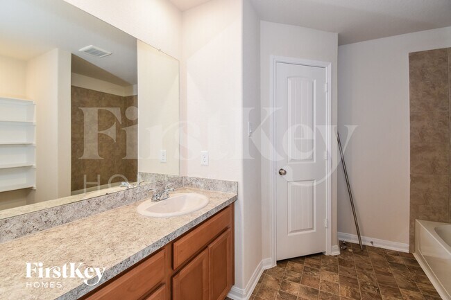 Building Photo - 6459 Blimp Base Blvd