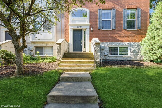 Primary Photo - 4201 Drexel Ave