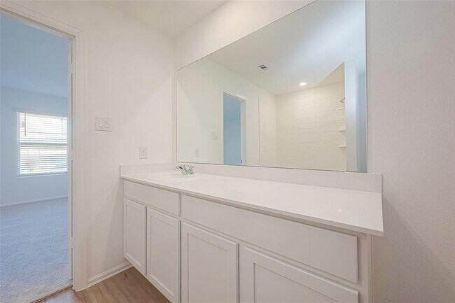 Building Photo - 5107 Sunvalley Bend Dr