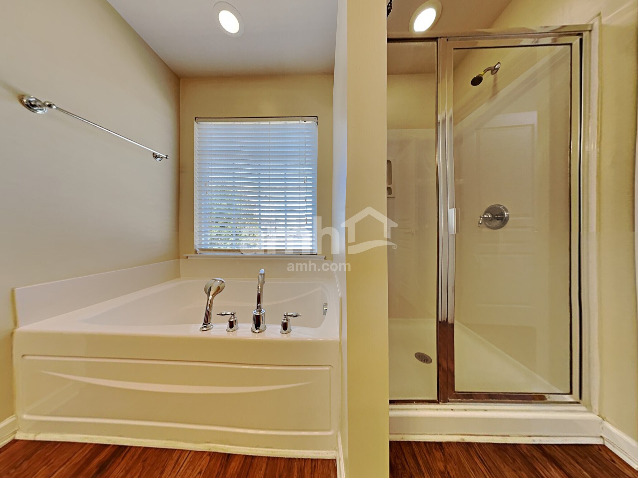 Building Photo - 10811 River Oaks Dr NW