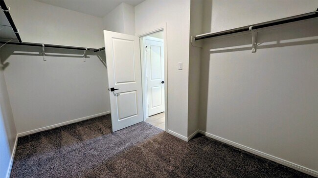 Building Photo - 31814 Blossom Ln