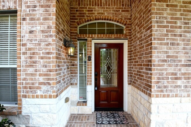 Building Photo - 30 Granite Path Pl