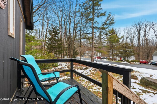 Building Photo - 1379 Winding Way