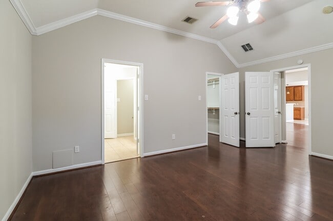 Building Photo - 27 S Misty Canyon Pl