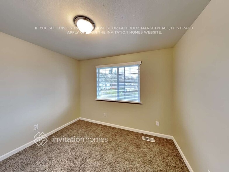 Building Photo - 14015 80th Ave Ct E