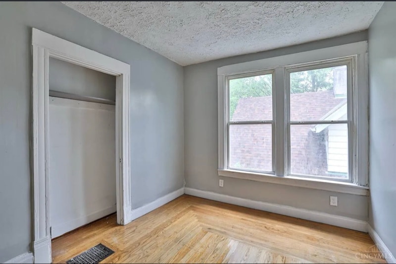 Building Photo - 812 Fairbanks Ave