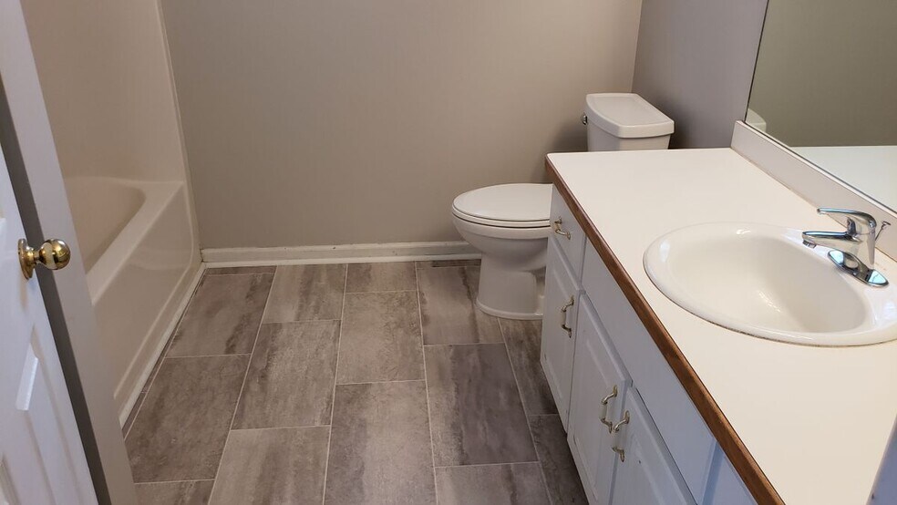 Building Photo - 630 Red Fox Ln