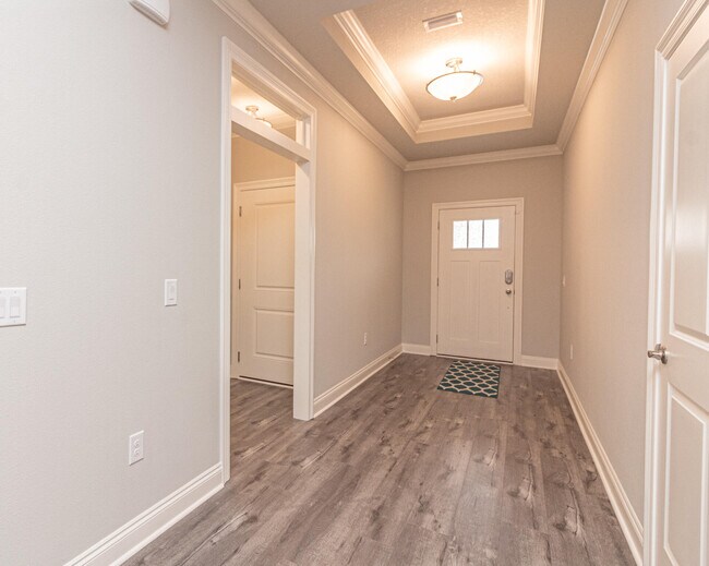 Building Photo - 9209 Ridge Rd